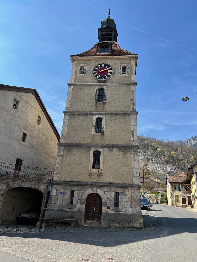 La Tour